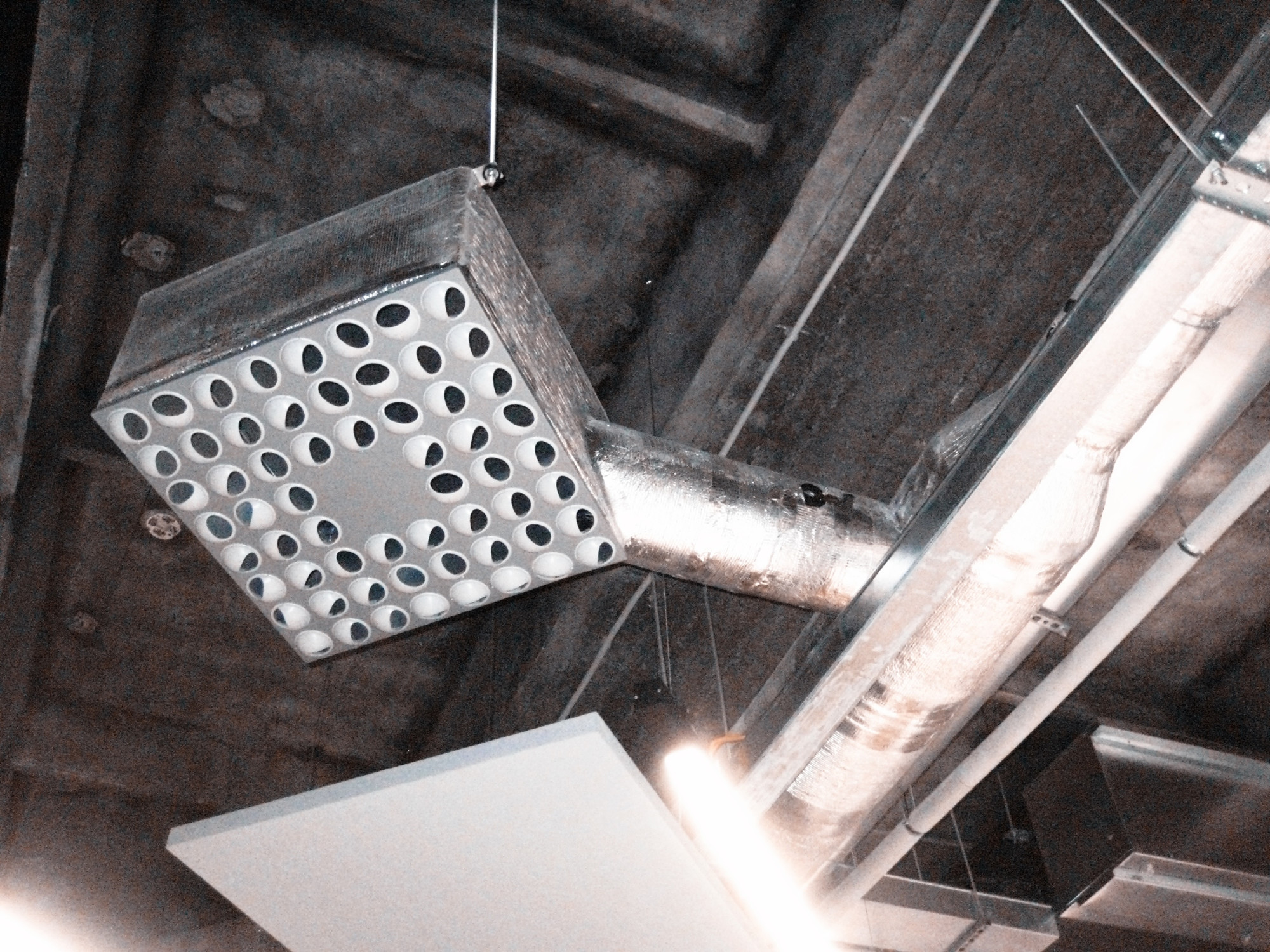 Lights - Canon IXUS 70, photo 2