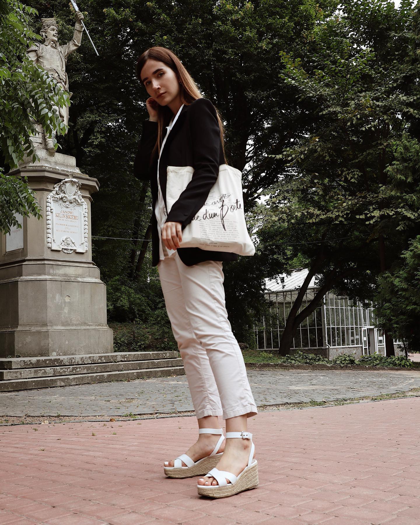 Portrait of Maria, photo 133 of 161