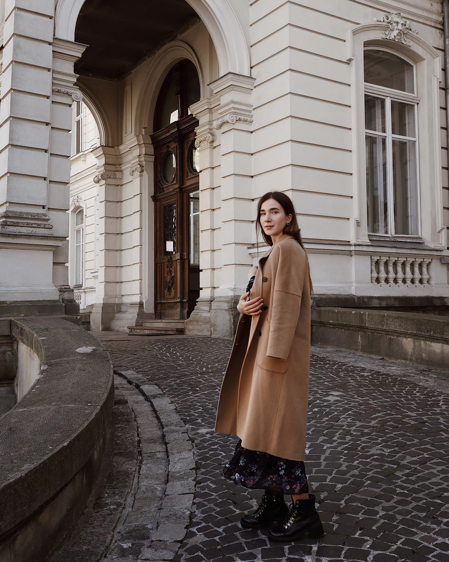 Portrait of Maria, photo 142 of 161